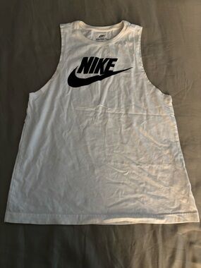 Nike Tee